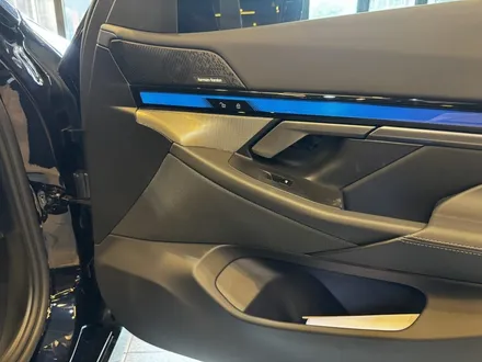 부산BMW카오디오 G60차량에 무스웨이와 스피커 교체 / 부산 동래, 양산