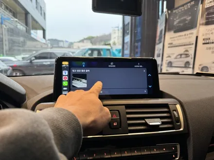 부산 BMW F20 118D 8.8인치 터치 모니터, 무선 애플카플레이 안드로이드 오토, 후방 카메라 시공으로 편리한 운전하기! / 부산 동래, 양산
