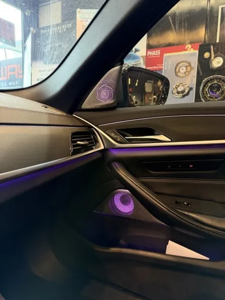 BMW회오리스피커avi bm100센터콘솔엠비언트 독서등엠비언트 G30 5시리즈를 완성 / 부산 동래, 양산