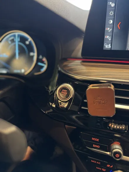 부산 BMW G30 5시리즈 실내의 품격, 크리스탈기어봉 3종세트로 완성되는 럭셔리 감성 / 부산 동래, 양산