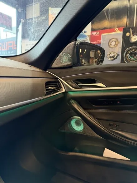 BMW회오리스피커avi bm100센터콘솔엠비언트 독서등엠비언트 G30 5시리즈를 완성 / 부산 동래, 양산