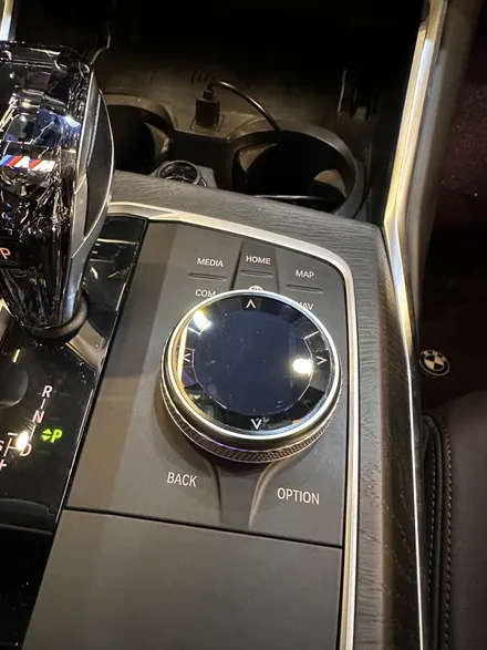 부산 BMW G20 320i 크리스탈 기어봉 아이드라이브 스타트버튼 3종세트 AVI BM 100 2way  스피커 시공 ! / 부산 동래, 양산