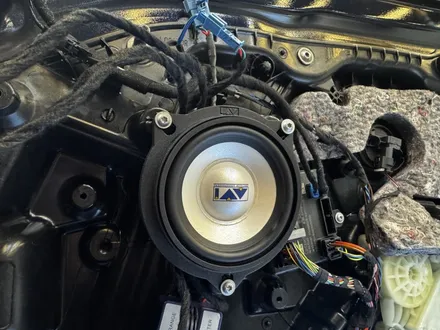 부산BMW카오디오 G60차량에 무스웨이와 스피커 교체 / 부산 동래, 양산