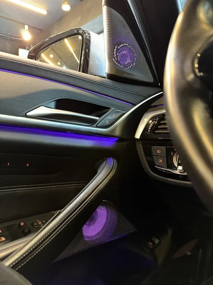 BMW회오리스피커avi bm100센터콘솔엠비언트 독서등엠비언트 G30 5시리즈를 완성 / 부산 동래, 양산