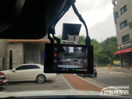 안양썬팅팩토리 베뉴 솔라가드퀀텀 블랙박스 파인뷰LX2000 신차패키지로 완성▶틴팅전문 솔라가드프리미엄존슨썬팅 광명 시흥 금천 / 안양 박달동