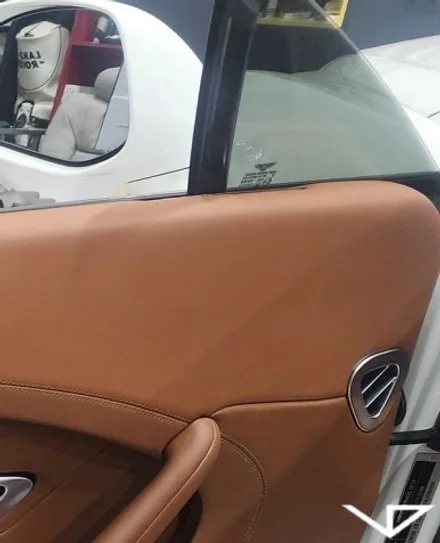 벤틀리_봐라다이스_실내커스텀_핸들커스텀_핸들염색_자동차실내_실내염색_브라운_자동차꾸미기_차량실내_내차꾸미기_1티어_커스텀장인_유튜브 / 화성시 정남면