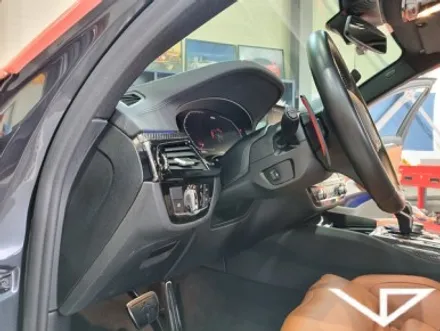 bmw_m5_봐라다이스_실내커스텀_자동차실내_실내염색_아이보리_자동차꾸미기_차량실내_1티어_커스텀장인_유튜브 / 화성시 정남면