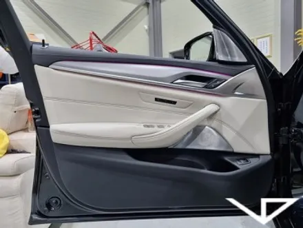 BMW_M550i_봐라다이스_실내커스텀_자동차실내_실내염색_아이보리_자동차꾸미기_차량실내_실내예쁜차_1티어_커스텀장인_유튜브 / 화성시 정남면