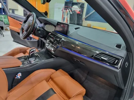 bmw_m5_봐라다이스_실내커스텀_자동차실내_실내염색_아이보리_자동차꾸미기_차량실내_1티어_커스텀장인_유튜브 / 화성시 정남면