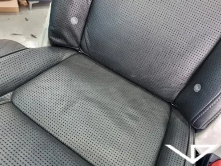 볼보_XC90_봐라다이스_실내커스텀_자동차실내_실내염색_실내도색_네이비_베이지_자동차꾸미기_차량실내_1티어_커스텀장인_유튜브 / 화성시 정남면