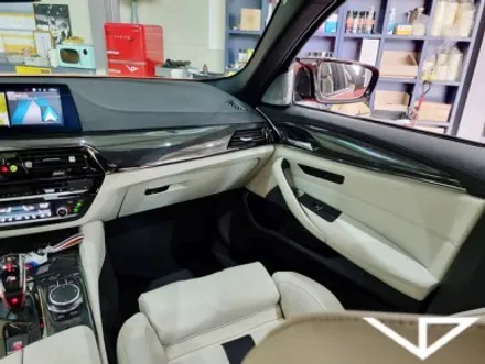 bmw_m5_봐라다이스_실내커스텀_자동차실내_실내염색_아이보리_자동차꾸미기_차량실내_1티어_커스텀장인_유튜브 / 화성시 정남면