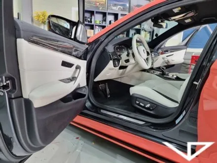 bmw_m5_봐라다이스_실내커스텀_자동차실내_실내염색_아이보리_자동차꾸미기_차량실내_1티어_커스텀장인_유튜브 / 화성시 정남면