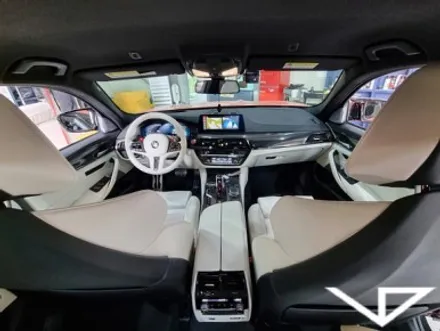 bmw_m5_봐라다이스_실내커스텀_자동차실내_실내염색_아이보리_자동차꾸미기_차량실내_1티어_커스텀장인_유튜브 / 화성시 정남면