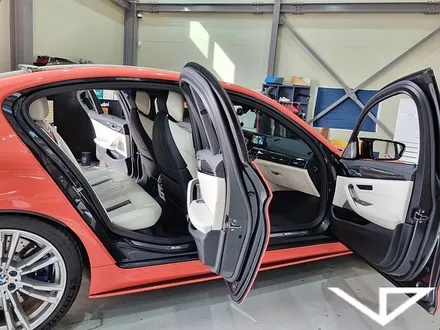 bmw_m5_봐라다이스_실내커스텀_자동차실내_실내염색_아이보리_자동차꾸미기_차량실내_1티어_커스텀장인_유튜브 / 화성시 정남면