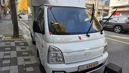 인천 포터2 탑차 블락포디 디토 썬팅과 DCM 디지털미러 대용까지 가능한 룸미러 블랙박스 파인뷰 lx7파워