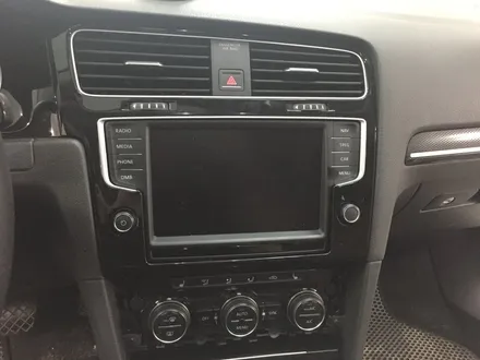 골프7세대 카컴 안드로이드 올인원 10인치 매립