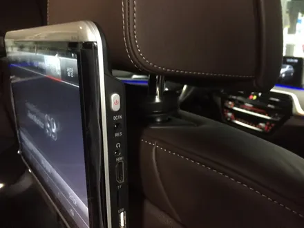 BMW 530i (G30) 안드로이드 후석모니터 카컴 s9