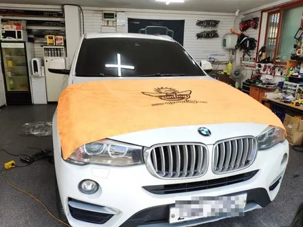 BMW X4 사고로 고장난 블랙박스 교체와 넥스가드 tp200 전면썬팅