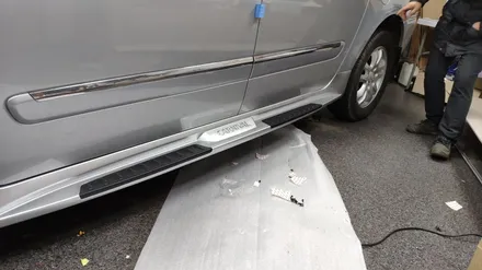 넥스가드 tp200 전면썬팅과 패밀리카 필수인 사이드스텝 장착