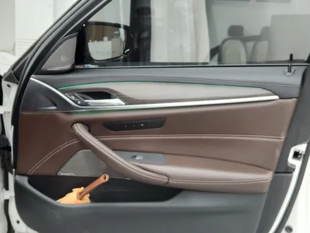 BMW5 G30 오버젠 회오리엠비언트미드.장착.바이지츠아우토대전점 / 대전,세종,청주
