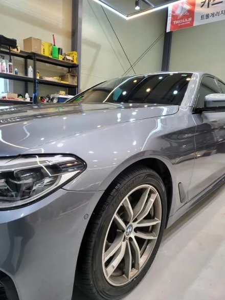 BMW G30 520d 사틴블랙 전체랩핑 그릴랩핑 / 양주 백석읍