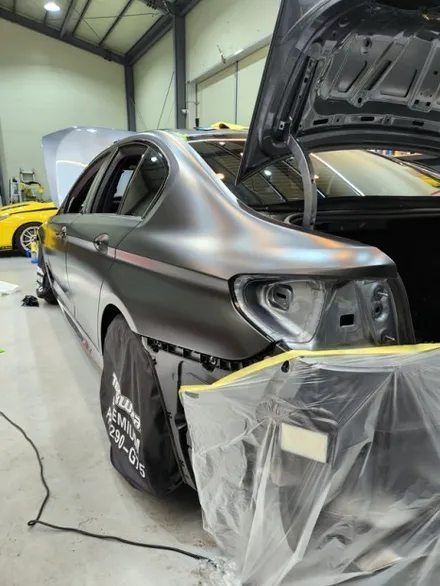 BMW G30 520d 사틴블랙 전체랩핑 그릴랩핑 / 양주 백석읍