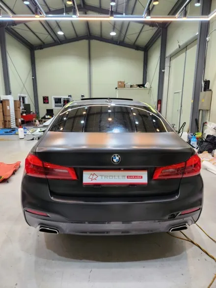 BMW G30 520d 사틴블랙 전체랩핑 그릴랩핑 / 양주 백석읍