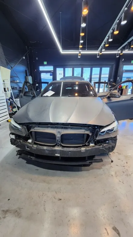 BMW 5시리즈 고광택 타이니봇화이트펄 전체랩핑 / 양주 백석읍