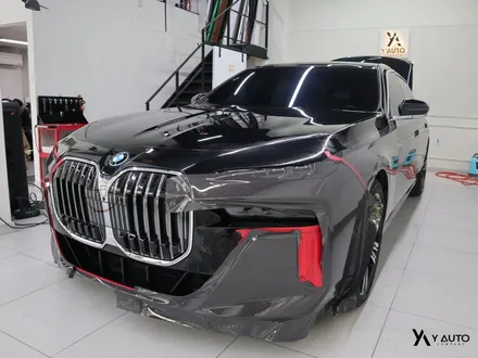 BMW i7 투톤 컬러ppf 인디비주얼 투톤 에디션 드라이빗그레이 인천송도 와이오토 / 인천 연수구 송도동