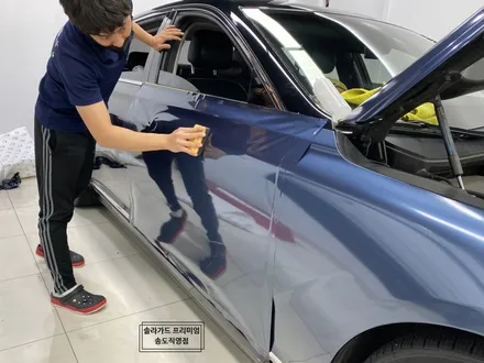 인천 랩핑 제네시스 EQ900 gloss glacier gray(유광 그레이셔 그레이) 시공퀄리티는 솔라가드 프리미엄 송도직영점이 최고!! / 인천 연수구 송도동