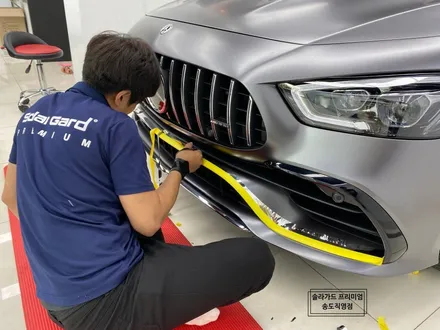 인천 랩핑 벤츠 AMG GT43 사틴다크그레이 반무광의 매력에 크롬 포인트를 더하다!! 전체랩핑 + 실내랩핑 + PPF + 포인트 크롬랩핑 (솔라가드 프리미엄 송도직영점) / 인천 연수구 송도동