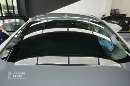 썬팅 재시공 잘하는 곳, BMW 530i 품격에 걸맞는 솔라가드 프리미엄 LX필름으로 썬팅 시공 완료!! (솔라가드 프리미엄 송도직영점) / 인천 연수구 송도동