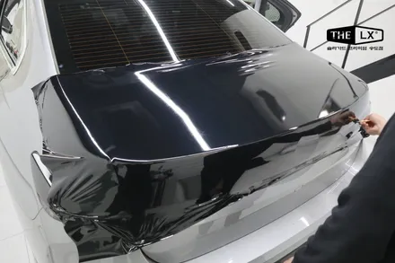 BMW 7시리즈 투톤 랩핑 시공 THE LX 송도점 퀄리티 / 인천 연수구 송도동