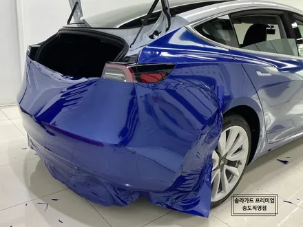 인천 랩핑 추천 / 테슬라 모델3 화이트에서 Gloss Deep Blue Metallic (유광 딥블루 메탈릭)으로 화려한 변신!! / 인천 연수구 송도동