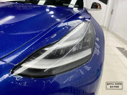 인천 랩핑 추천 / 테슬라 모델3 화이트에서 Gloss Deep Blue Metallic (유광 딥블루 메탈릭)으로 화려한 변신!! / 인천 연수구 송도동