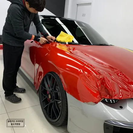 포르쉐 911 카레라 4GTS 드래곤파이어레드 전체랩핑으로 존재감 플렉스 해버렸지 뭐야!! / 인천 연수구 송도동
