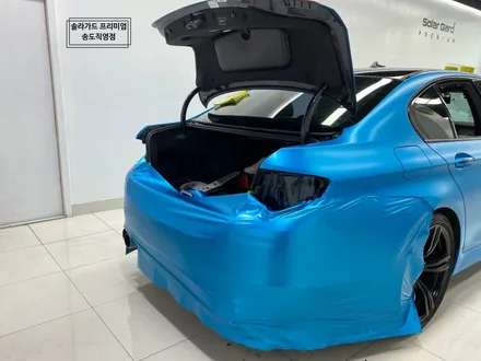 인천 랩핑 잘하는 곳 / BMW F10 M5 satin ocean shimmer (사틴오션쉬머) 전체랩핑 / 인천 연수구 송도동