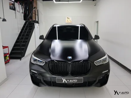 강렬함의 완성, 무광 블랙과 크롬죽이기로 재탄생한 BMW X5 / 인천 연수구 송도동