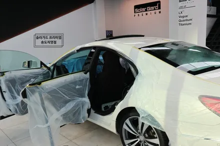 인천 송도 썬팅 (틴팅), 랩핑 벤츠 CLS 350d 솔라가드 프리미엄 티타늄 & 탑폴리에 루프스킨 블랙 시크 고급미 셋뚜셋뚜!! / 인천 연수구 송도동