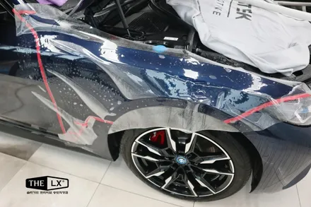 BMW i4 막 출고한 차량처럼 깨끗한 도장면을 유지하는 방법! 인천송도 PPF시공 어떠세요? / 인천 연수구 송도동