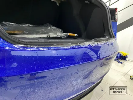 인천 랩핑 추천 / 테슬라 모델3 화이트에서 Gloss Deep Blue Metallic (유광 딥블루 메탈릭)으로 화려한 변신!! / 인천 연수구 송도동