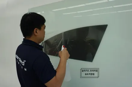 인천송도 테슬라 모델3 썬팅잘하는곳, 솔라가드 프리미엄 송도직영점에서 티타늄 틴팅 시공 완료했어요~ / 인천 연수구 송도동