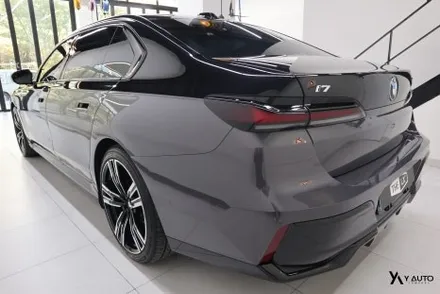 BMW i7 투톤 컬러ppf 인디비주얼 투톤 에디션 드라이빗그레이 인천송도 와이오토 / 인천 연수구 송도동