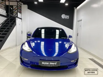 인천 랩핑 추천 / 테슬라 모델3 화이트에서 Gloss Deep Blue Metallic (유광 딥블루 메탈릭)으로 화려한 변신!! / 인천 연수구 송도동