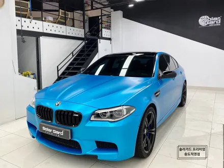 인천 랩핑 잘하는 곳 / BMW F10 M5 satin ocean shimmer (사틴오션쉬머) 전체랩핑 / 인천 연수구 송도동