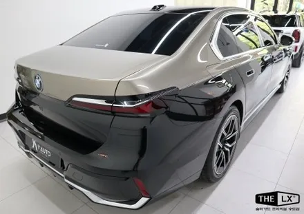 BMW i7 투톤 컬러 ppf,앞 범퍼 다이노쉴드 ppf 시공 PPF의 장점은? / 인천 연수구 송도동