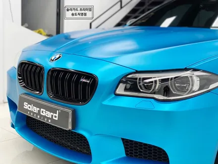 인천 랩핑 잘하는 곳 / BMW F10 M5 satin ocean shimmer (사틴오션쉬머) 전체랩핑 / 인천 연수구 송도동