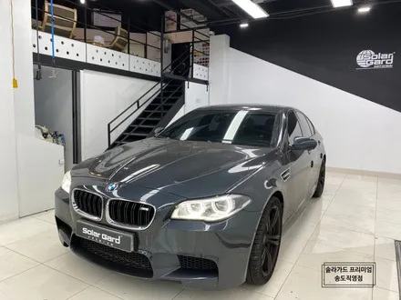 인천 랩핑 잘하는 곳 / BMW F10 M5 satin ocean shimmer (사틴오션쉬머) 전체랩핑 / 인천 연수구 송도동