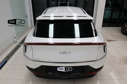 인천송도 기아 EV6 옵션보다 저렴한 금액으로 파노라마썬루프 느낌 제대로 풍기는 방법! 루프스킨 랩핑시공이 답이죠!! / 인천 연수구 송도동