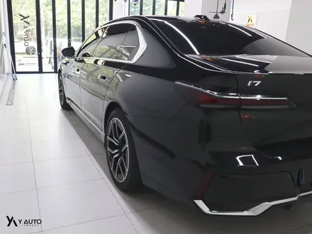 어둠을 벗고 빛을 입다. BMW i7 전체 컬러 PPF / 인천 연수구 송도동